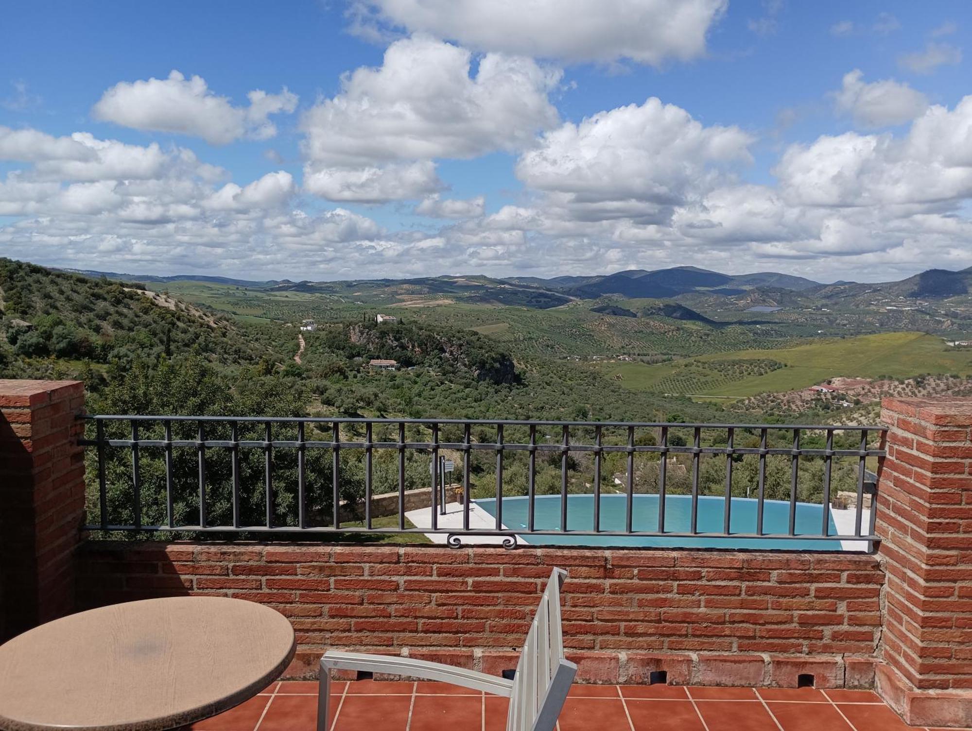 סהרה דה לה סיירה Hotel Rural Los Tadeos מראה חיצוני תמונה