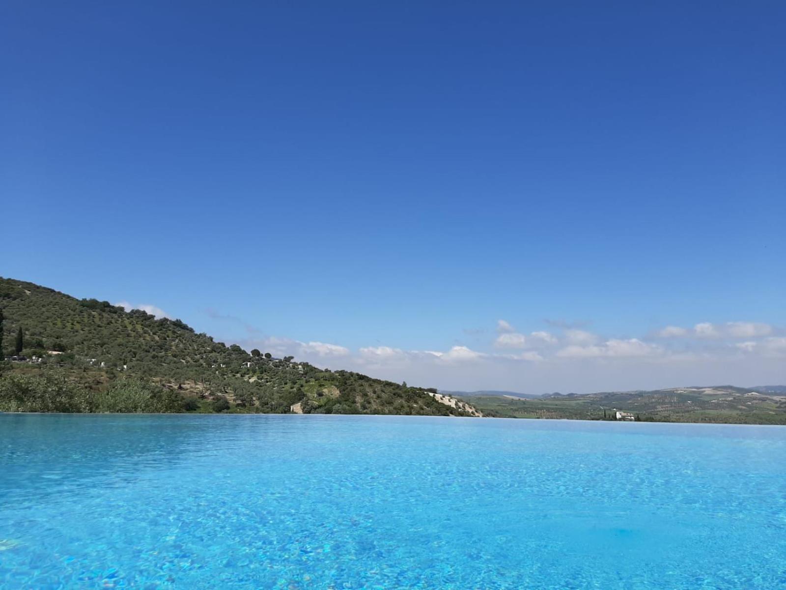 סהרה דה לה סיירה Hotel Rural Los Tadeos מראה חיצוני תמונה